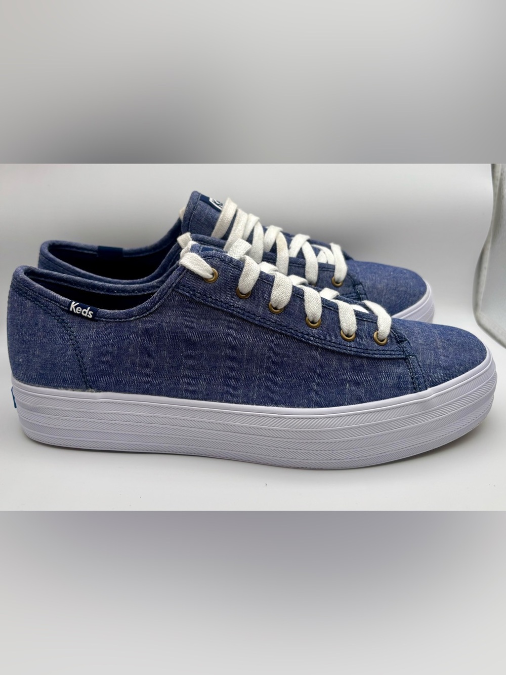 Keds Wens Shoes  Lace-Up Sneakers in Denim Blue with White Laces Size 9